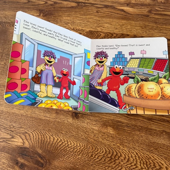 5 Sesame Street Scratch n Sniff Board Books Lot - Picture 4 of 14